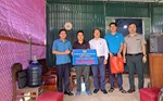 gaple banting online uang asli Lan Xi memimpin murid besar dan kecil di sekte untuk berjalan bersama